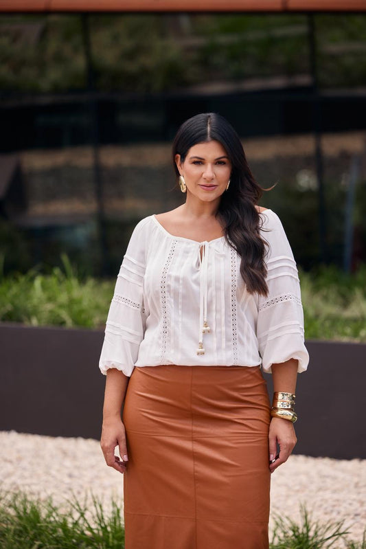 Blusa de viscose com renda