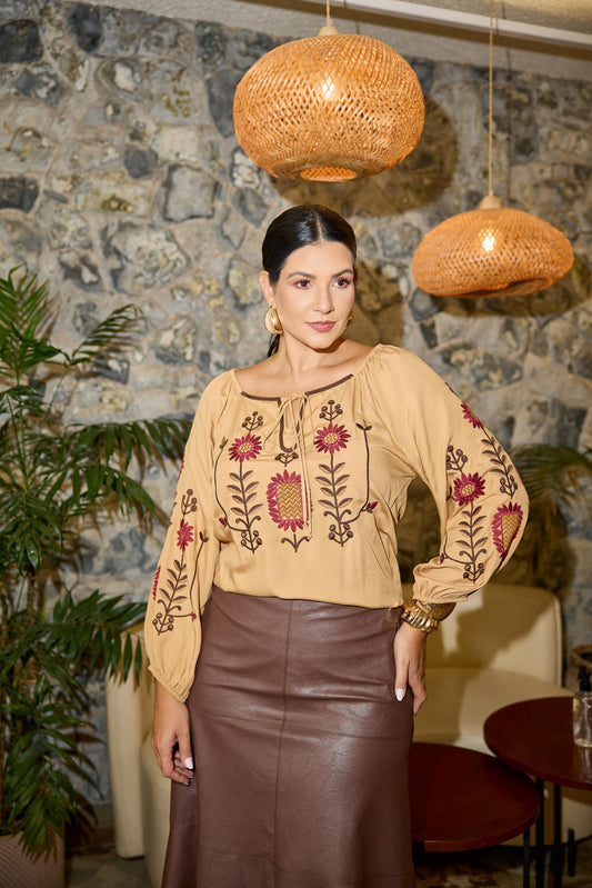 Blusa bordada
